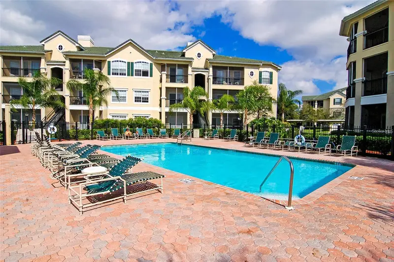 5134 Northridge Rd #204, FL