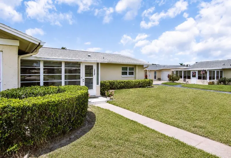 2828 Highlands Blvd #A, FL