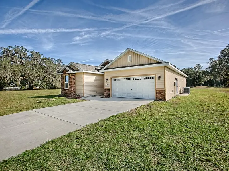 7305 Se 26th Dr, FL