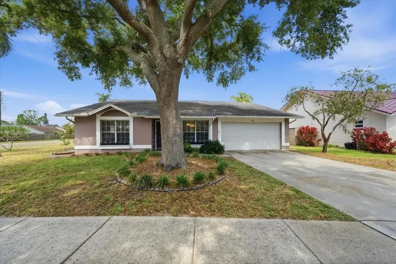 798 Countryshire Ln, FL