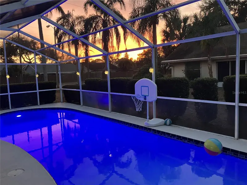 798 Countryshire Ln, FL