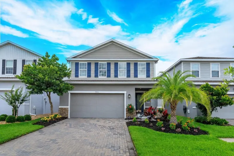 Lakewood Park listing