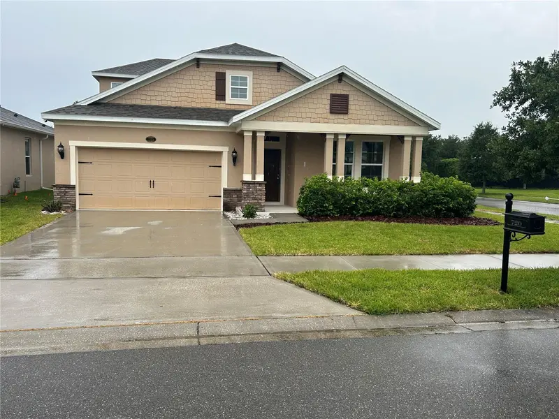 720 E Victoria Trails Blvd, FL