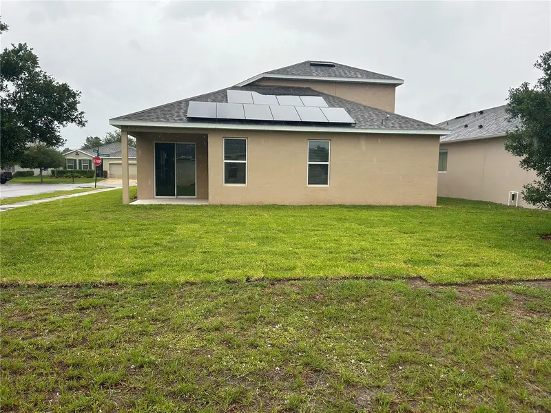 720 E Victoria Trails Blvd, FL