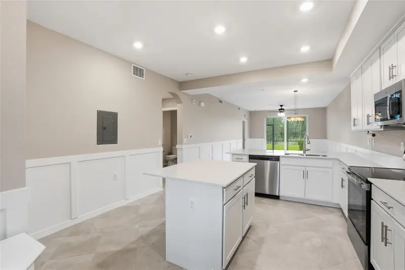 14191 Heritage Landing Blvd #1215, FL