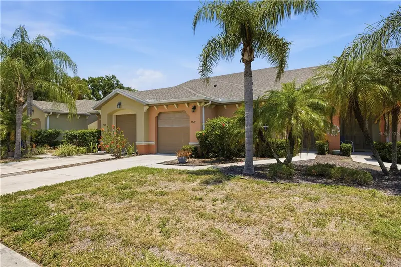 4620 1st Ave E #4620, FL