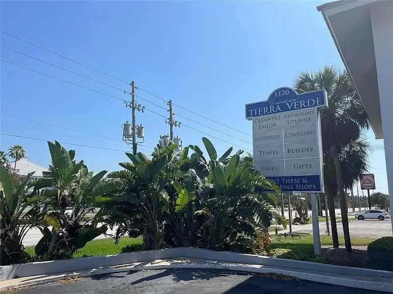 1120 Pinellas Bayway S #211, FL