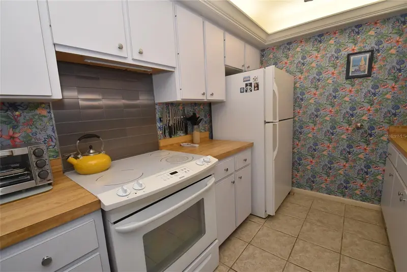 1703 Pelican Cove Rd #Gl356, FL