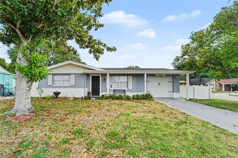 3528 Rock Royal Dr, FL