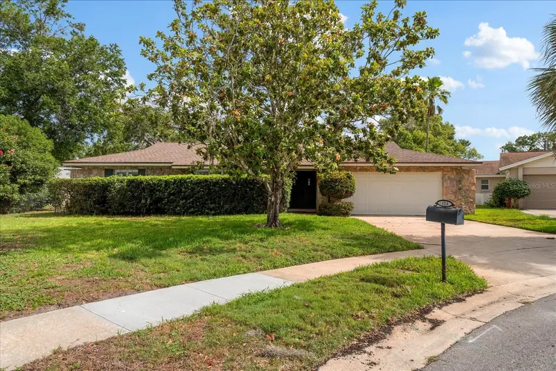 114 Stoney Ridge Ct, FL