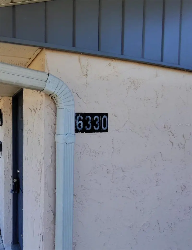 6330 Pennsylvania Ave, FL