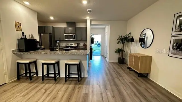 710 Stoney Point Cir, FL