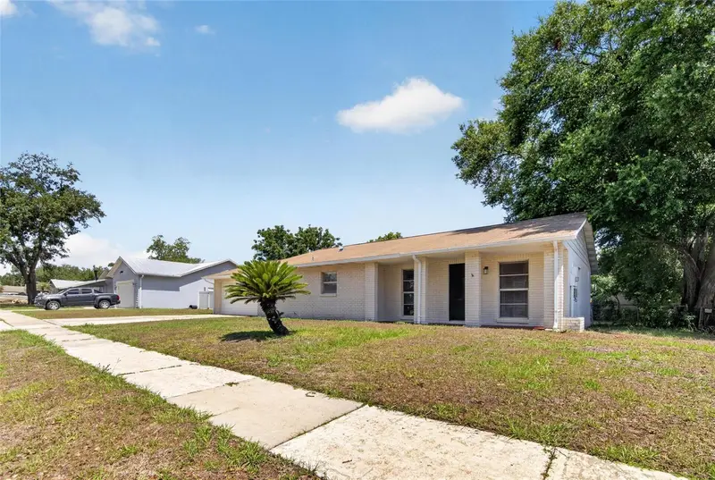 2340 Merrily Cir S, FL