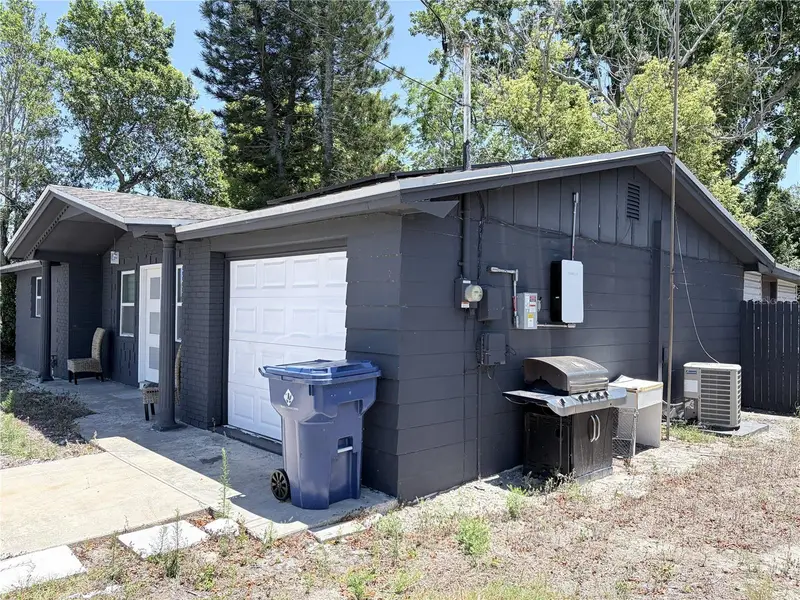 3818 Moog Rd, FL