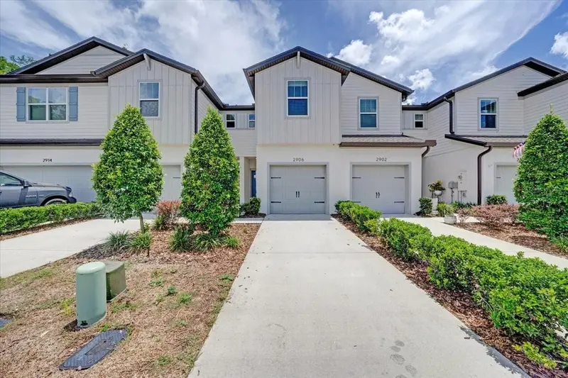 2906 Deer Pine Trl, FL