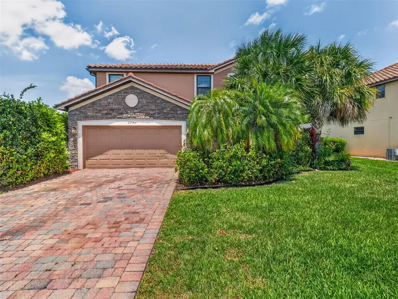 2740 Via Piazza Loop, FL