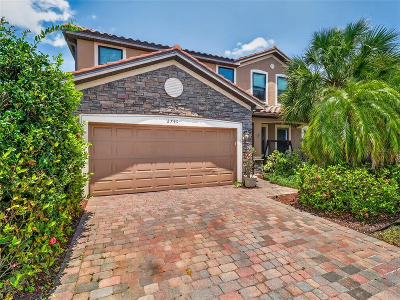 2740 Via Piazza Loop, FL
