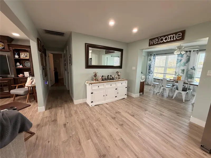 360 Palm Cir, FL