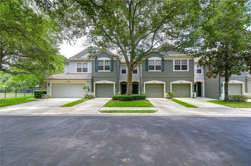 4906 Chatham Gate Dr, FL