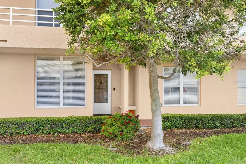 4550 Pinebrook #106, FL