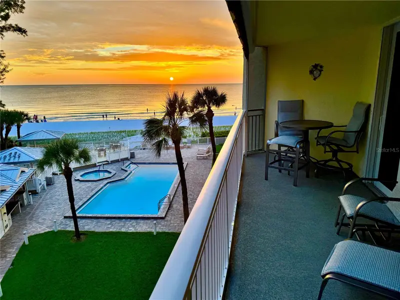 2504 Gulf Blvd #304, FL