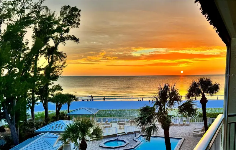 2504 Gulf Blvd #304, FL