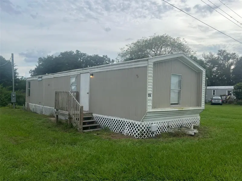 3245 E Main #19 St, FL