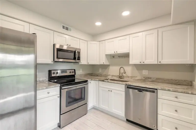 275 Indigo Dr #204, FL