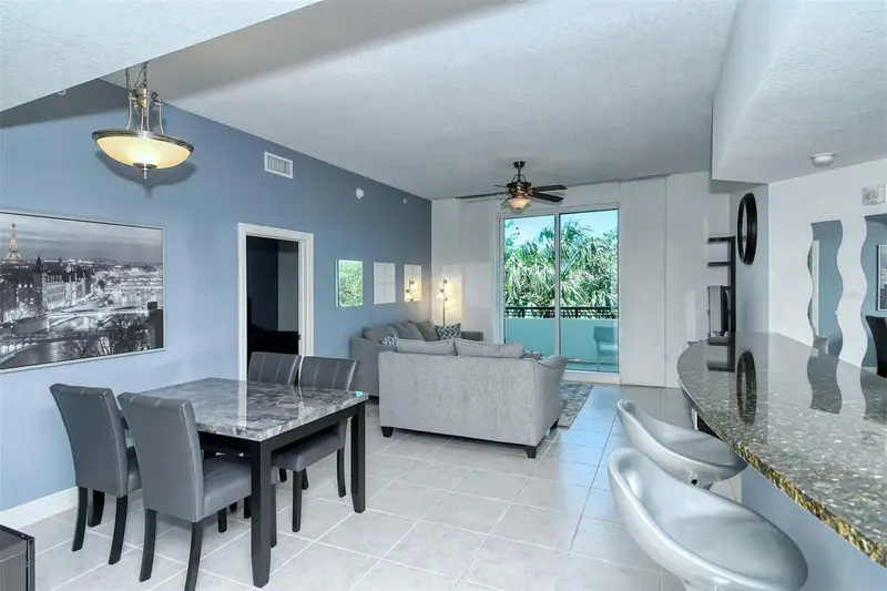 800 N Tamiami Trl #203, FL