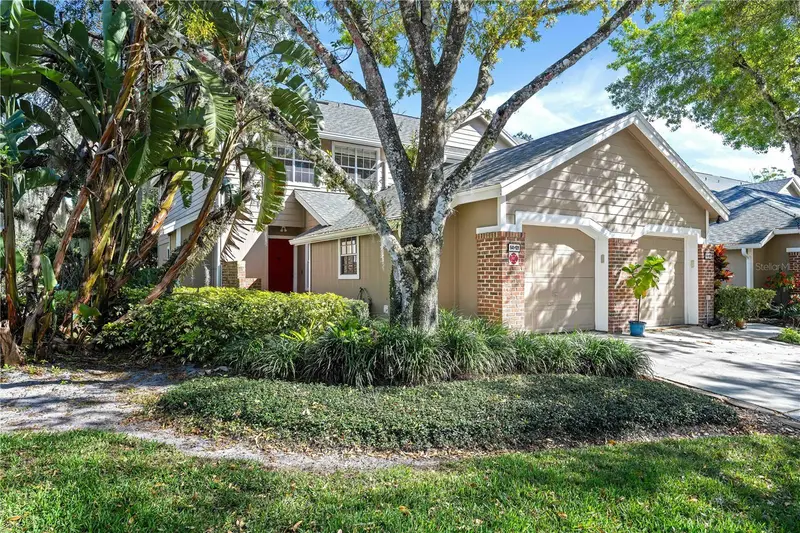 641 Maple Oak Cir #101, FL
