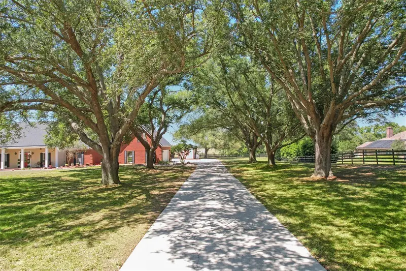 14951 Thoroughbred Ln, FL
