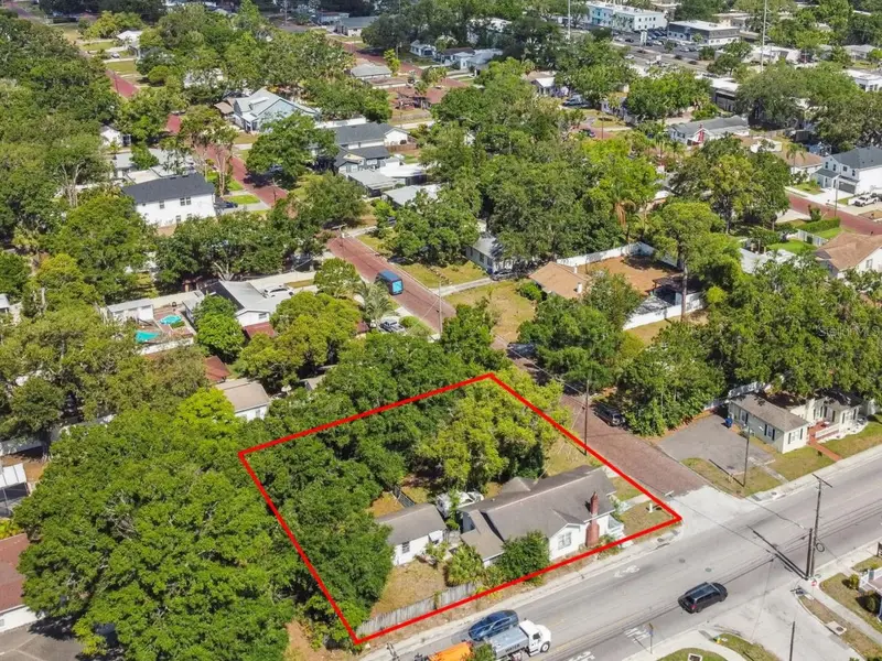 702 W Virginia Ave, FL