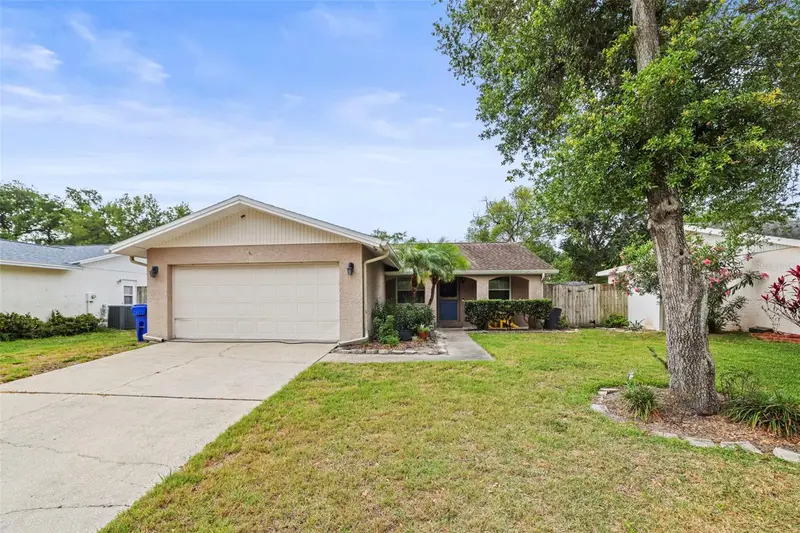 1613 Greenwood Dr, FL