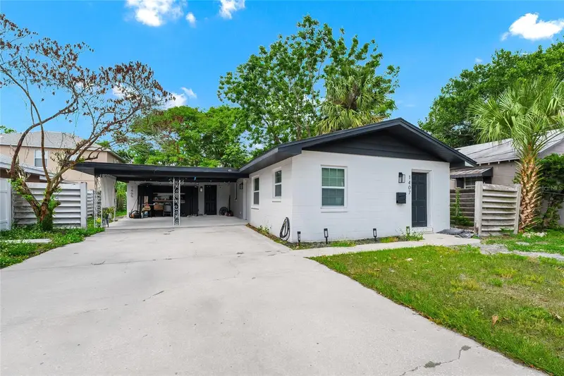 1405 Park Lake St, FL