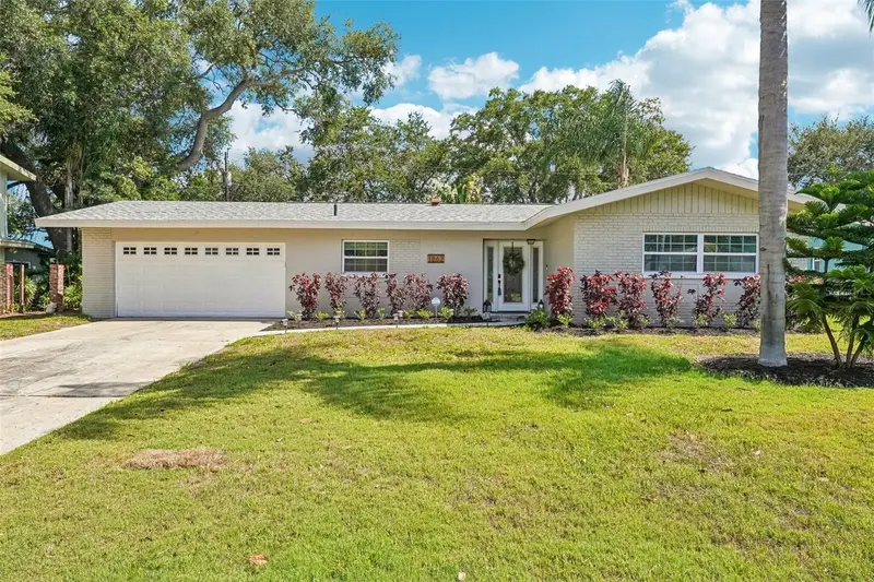 1862 Francis Dr, FL