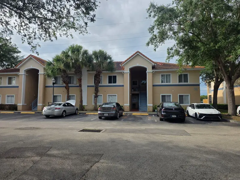 489 Las Cortes Lane, FL