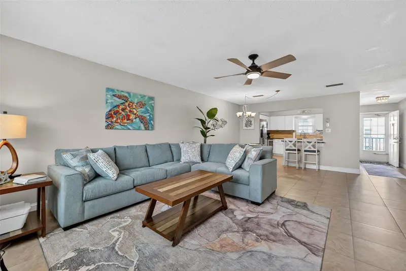 1706 Belleair Forest Dr #220, FL