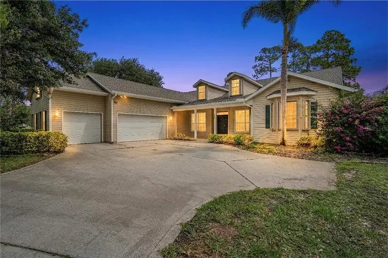 255 Brightwater Dr Se, FL