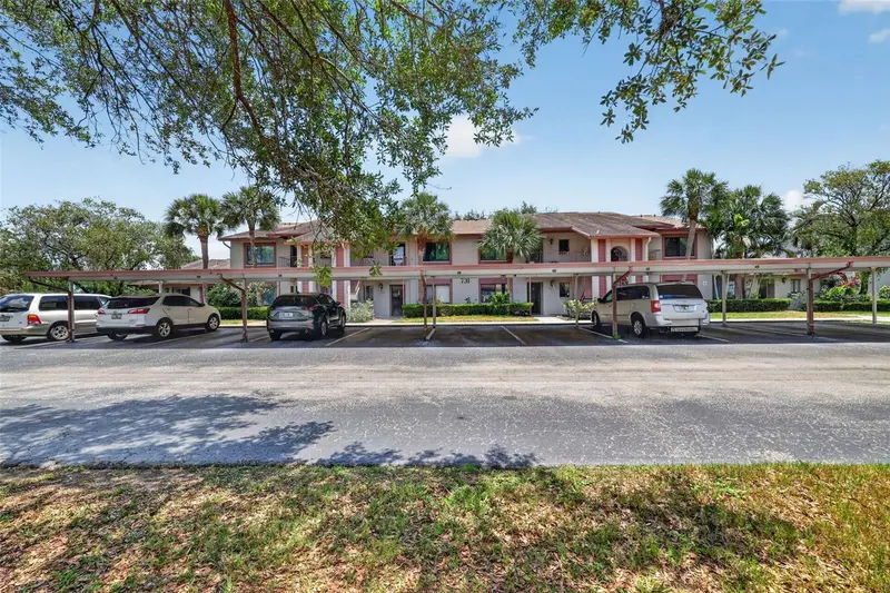 731 83rd Ave N #105, FL