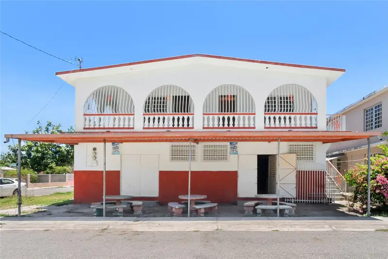 638 Calle B Com. Serrano, PR