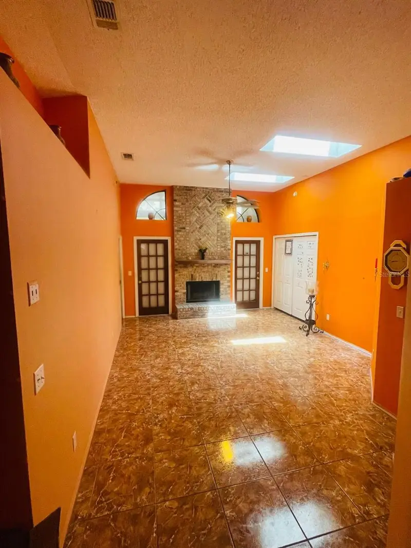 1208 Windward Dr, FL