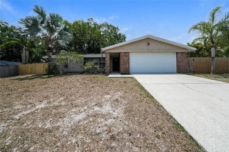 2836 Cinnamon Bear Trl, FL