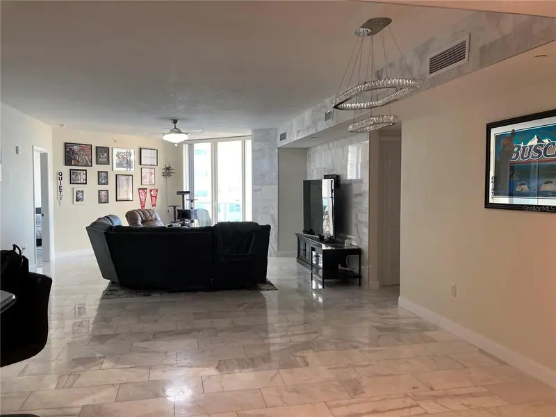 231 Riverside Dr #1504-1, FL