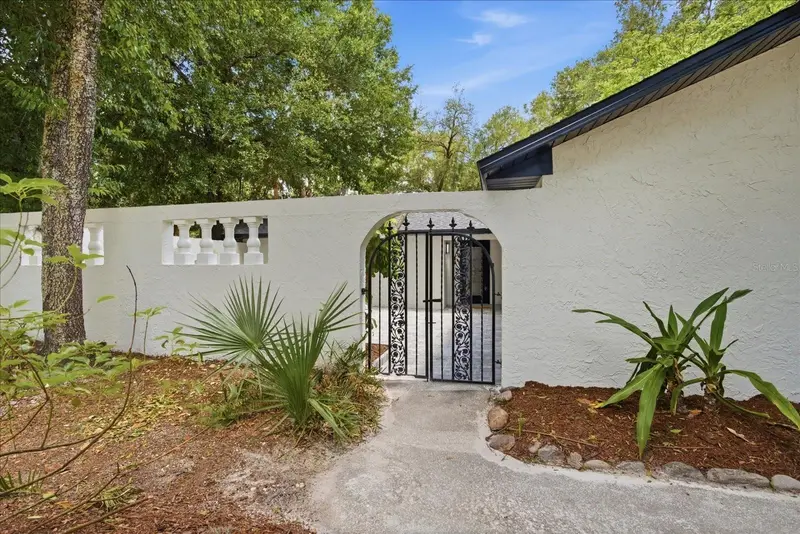 101 Partridge Cir, FL