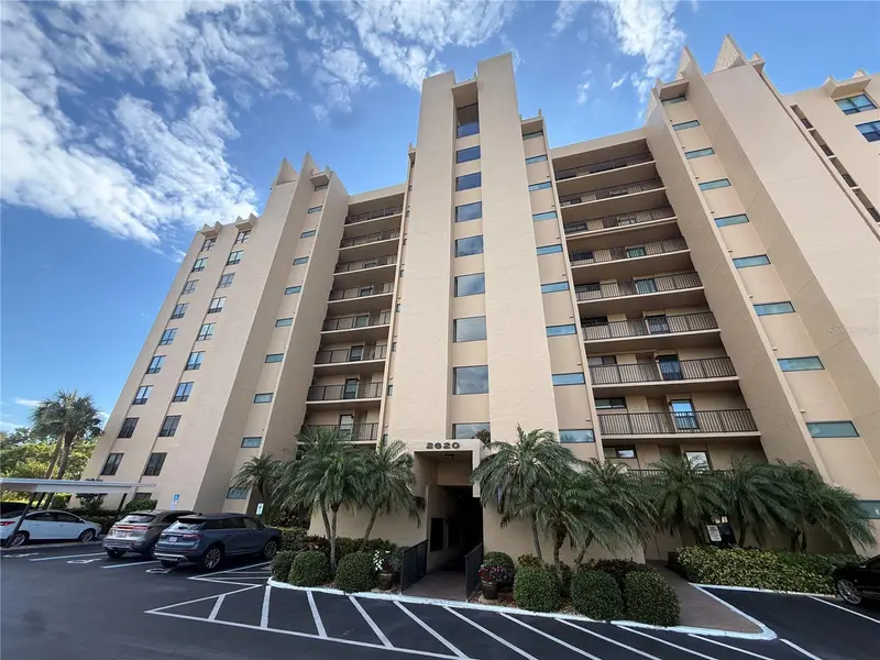 2620 Cove Cay Dr #802, FL