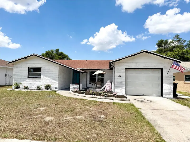 143 Valley Cir, FL