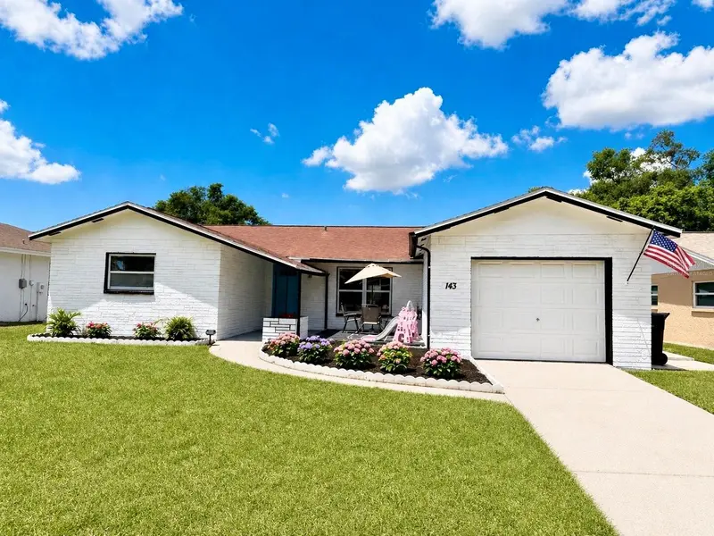 143 Valley Cir, FL