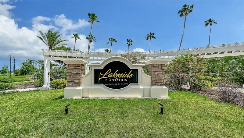 2336 Rosewood Ln, FL