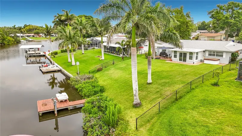 508 Shore Dr, FL