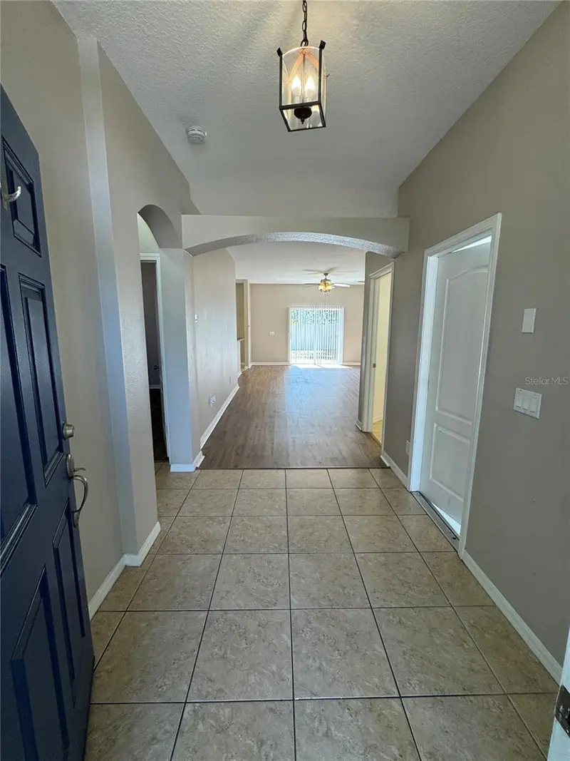 1837 Atlantic Dr, FL